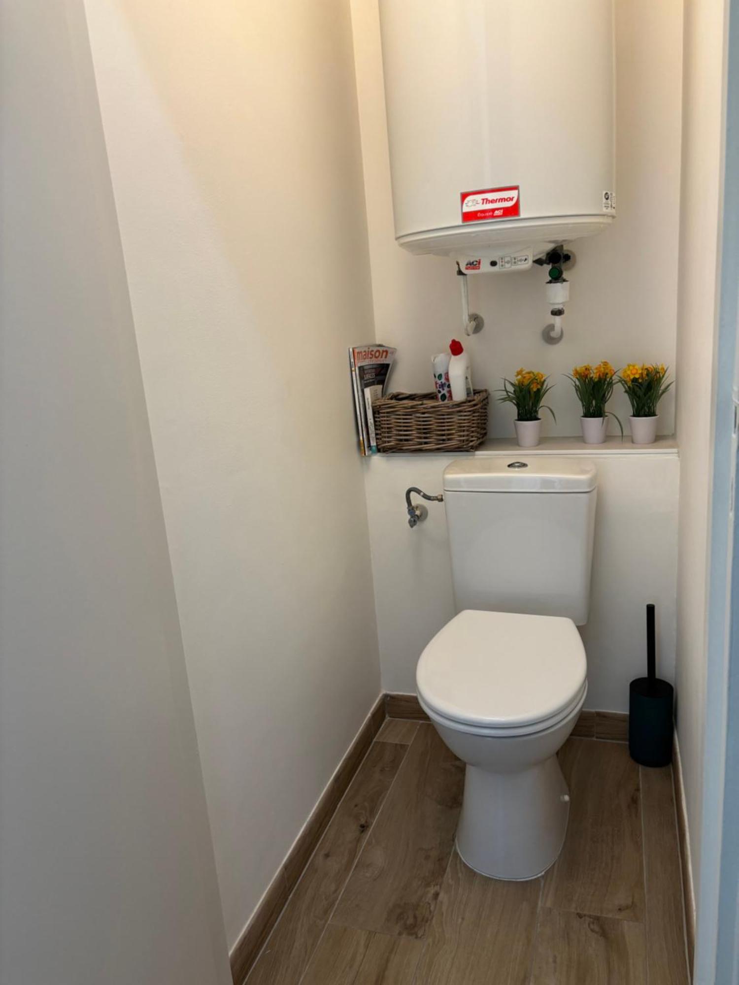 Proche Centre Sanary Studio Climatise 4 Personnes Exterior foto